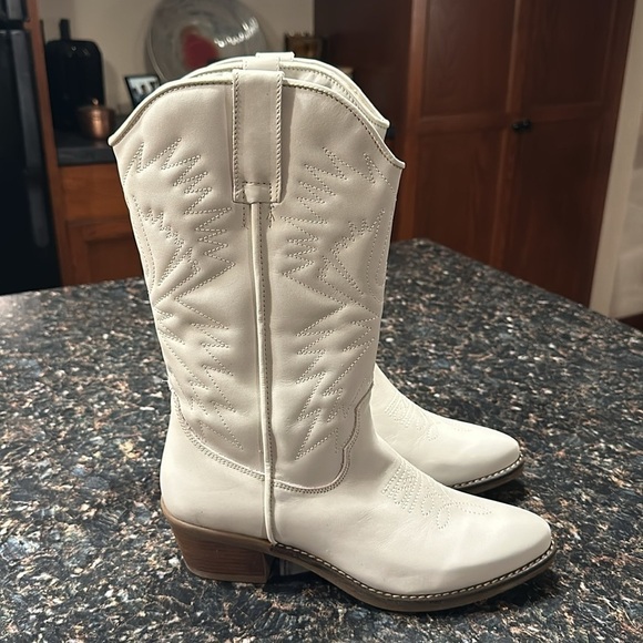 New Steve Madden Hayward White Leather Western Boots size 9 - Picture 4 of 9
